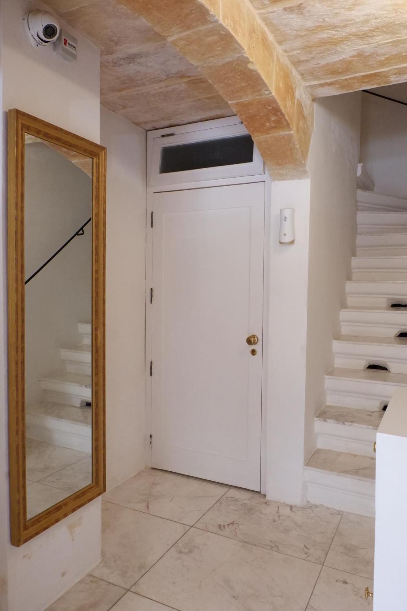 Spqr Studios 2 Валетта Экстерьер фото